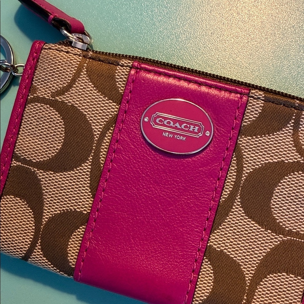Coach Fuchsia Brown Signature Key coin purse keychain pink wallet card slot - Picture 2 of 8